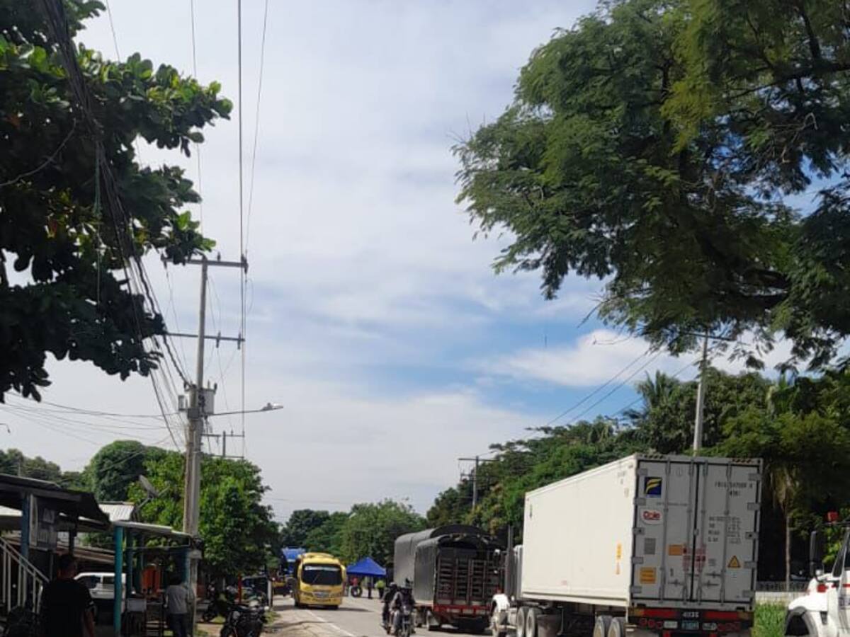 Bloqueada la Troncal de Oriente a la altura de Riofrío, Magdalena