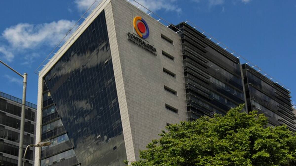 Contraloría alerta por sostenibilidad fiscal de régimen de pensiones de fuerza pública: esto cuestan