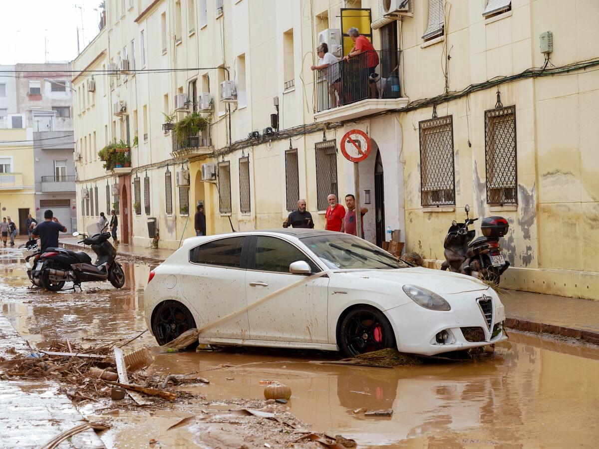 “Es una situación terrible”: relato de ciudadana de Valencia, España, tras inundaciones
