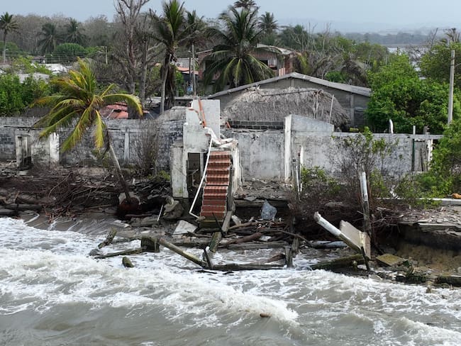 Cerca de 400 familias están en alto riesgo por la erosión costera en Los Córdobas, Córdoba. Foto: prensa Alcaldía Los Córdobas.