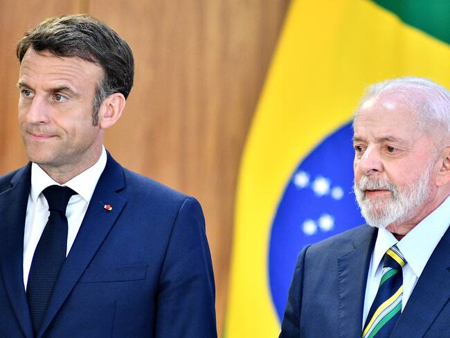 Presidente de Francia Emmanuel Macron, Presidente de Brasil Luiz Inácio Lula da Silva. Foto: Claudio Reis/Getty Images.