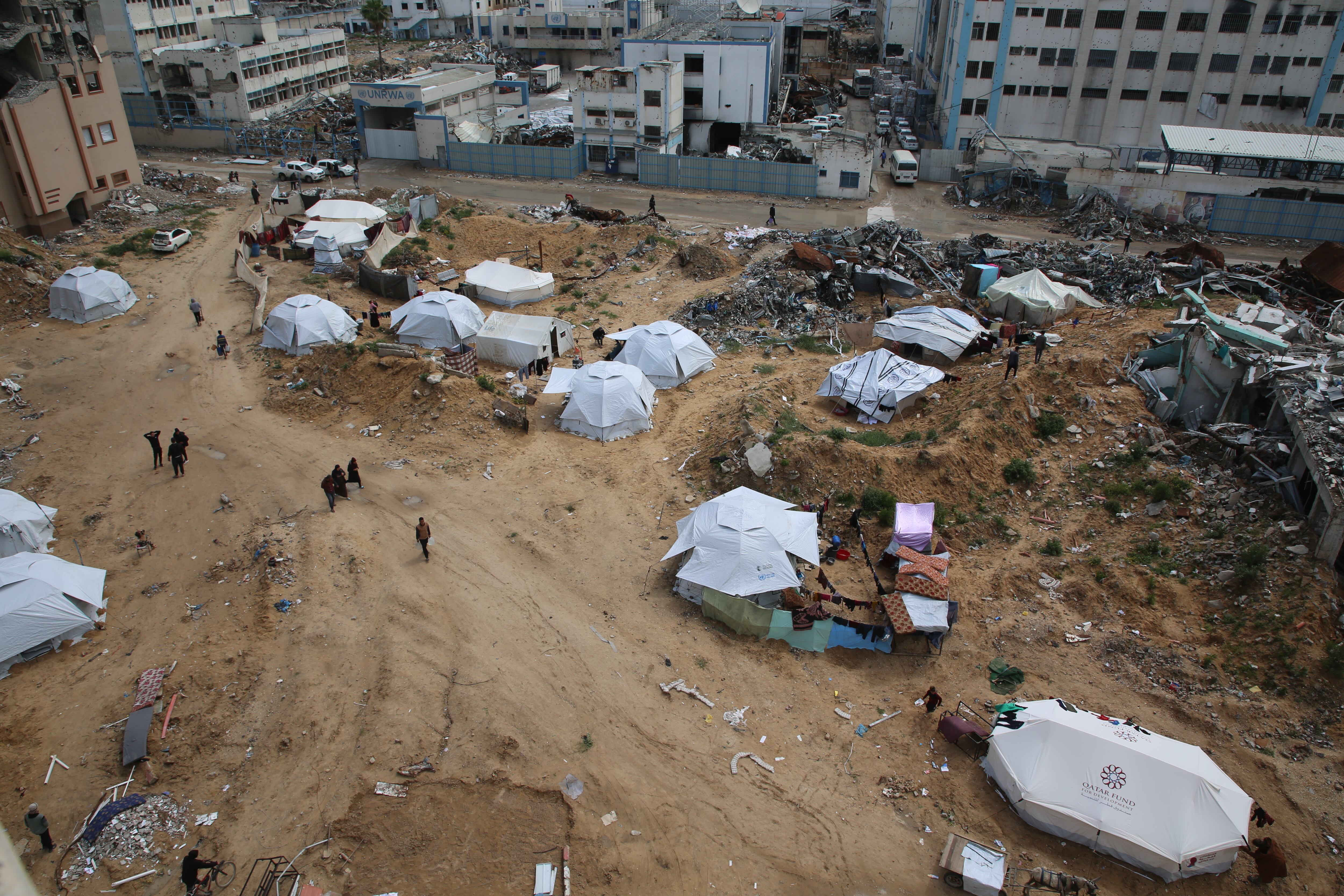 Ayuda humanitaria. FOTO: Hamza Z. H. Qraiqea/Anadolu via Getty Images.