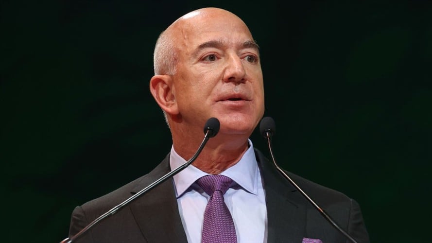 Novia del magnate Jeff Bezos coquetea con Leonardo DiCaprio. Foto: Getty Images