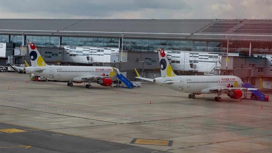 No es un colado: Opain sobre el caso de ciudadano al que bajaron de vuelo de Viva Air. Foto: Referencia Getty