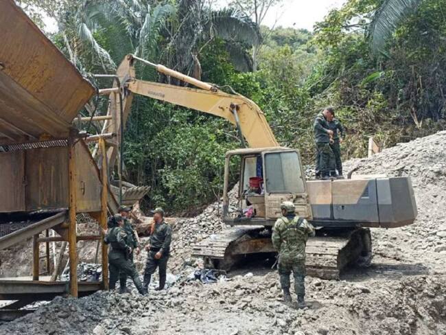 Minería ilegal en Caldas. Crédito: Octava Brigada del Ejército.