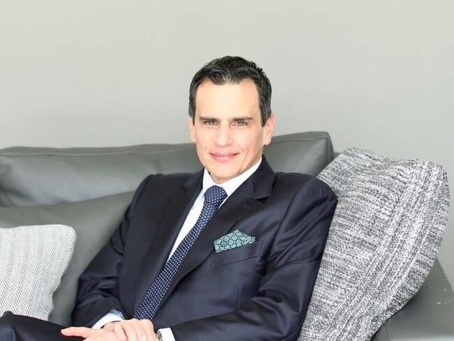 Tomada de la cuenta de X del empresario Samuel Tcherassi