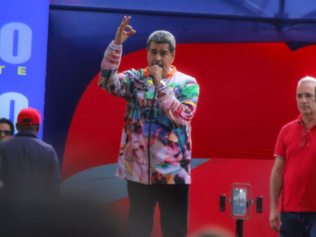 Nicolás Maduro pide el voto a los trabajadores y promete “recuperar” los salarios