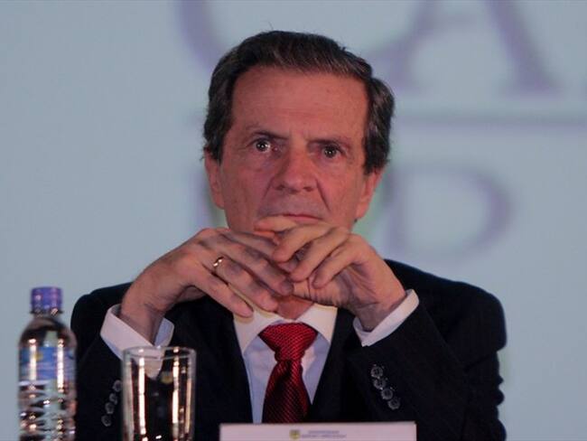 Fernando Londoño pide la renuncia del presidente Iván Duque. Foto: Colprensa