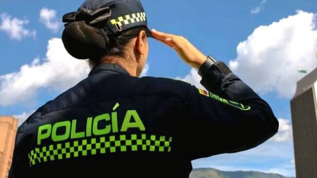 Mujer - Policía Naional de Colombia Foto: Colprensa