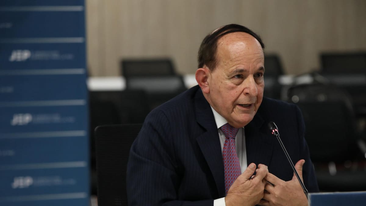 JEP convoca al exsenador Álvaro Ashton a declarar sobre redes paramilitares en la costa Caribe