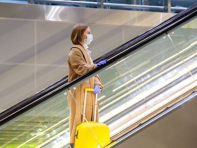 Los pasajeros deben llegar con anticipación, portando equipaje ligero y pasar a abordar de inmediato: Luis Fernando Castaño. Foto: Getty Images