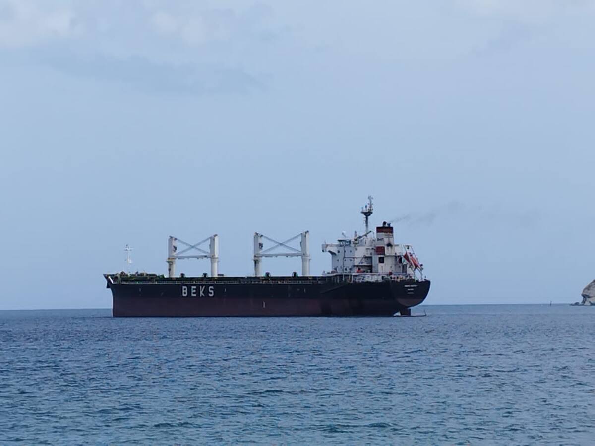 Se produjo derrame de aceite en la bahía de Santa Marta