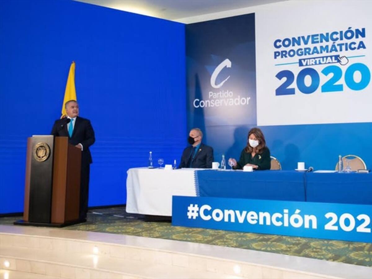 Ráfagas asesinas del narcotráfico le arrebataron la existencia a Álvaro Gómez: Duque