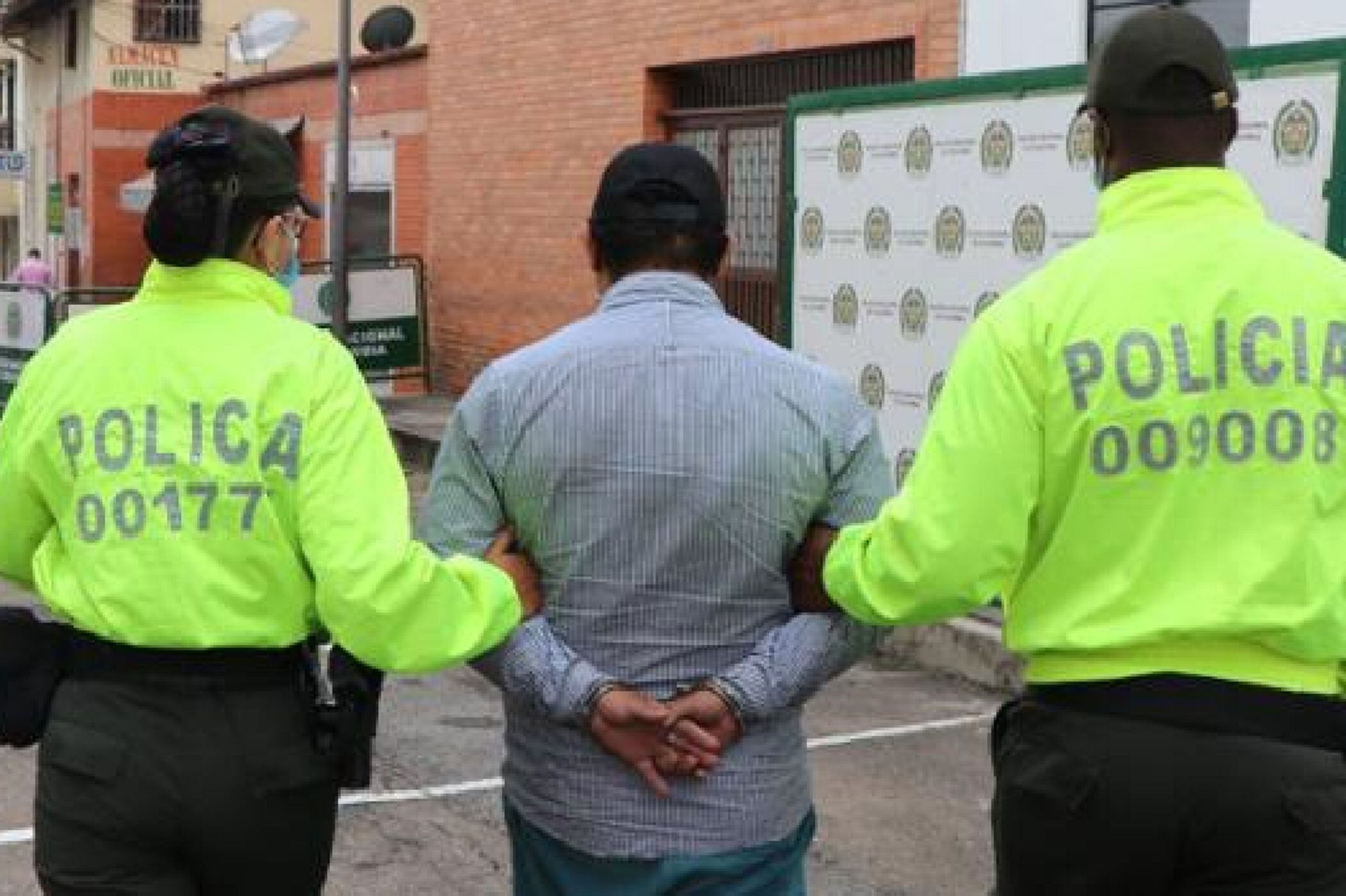 "violador en serie" / Policía Bucaramanga