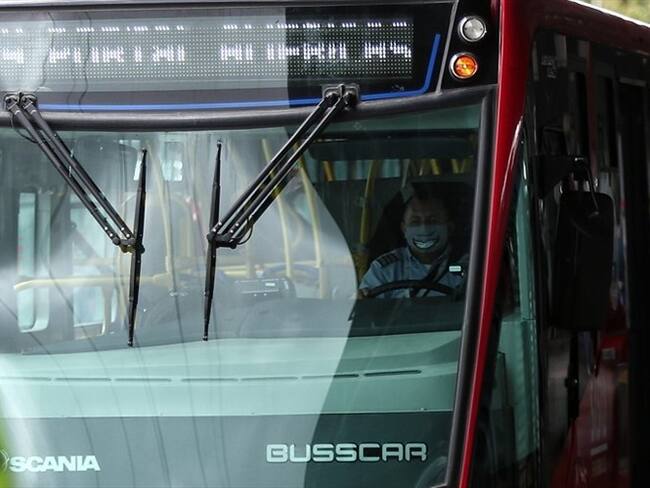 Transmilenio opera como en domingo: reportan aglomeraciones en varias estaciones