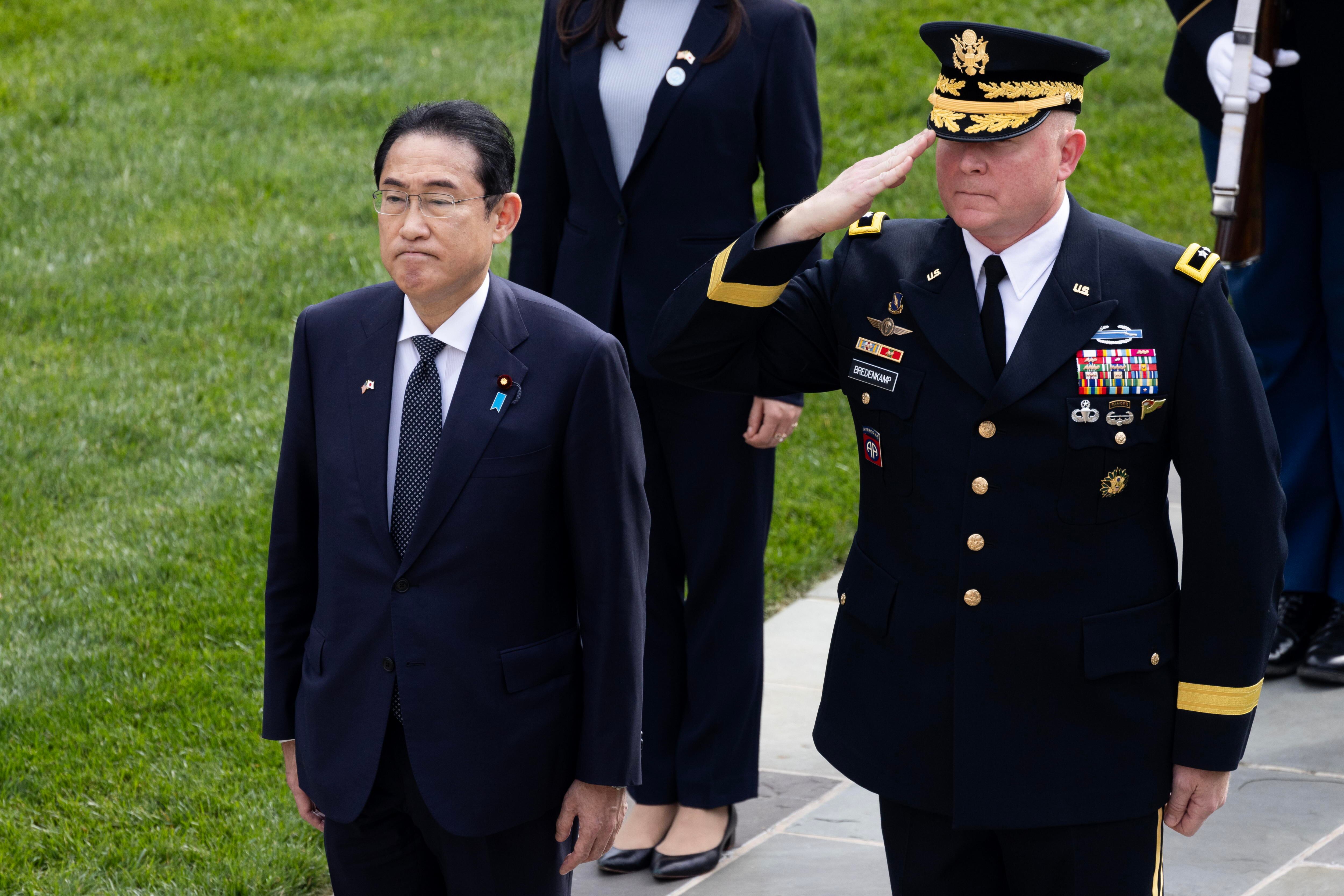 Primer ministro de Japón en Estados Unidos. Foto: EFE/EPA/MICHAEL REYNOLDS