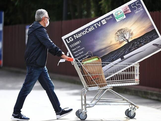 Entre el 1 de junio y el 17 de junio, la Superintendencia de Industria y Comercio ha recibido 232 quejas relacionadas con incrementos de precios por el Día Sin IVA. Foto: Colprensa