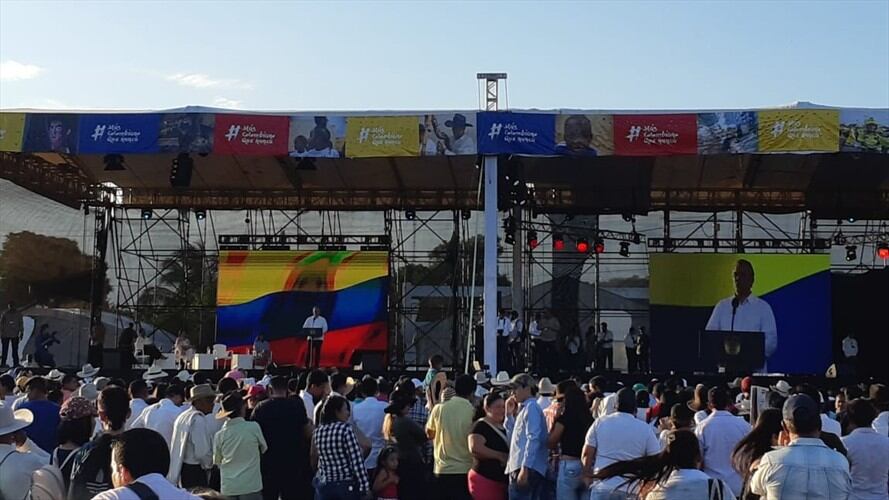 El desplante al gobernador del Casanare en el primer evento del Bicentenario. Foto: Oriana Garcés
