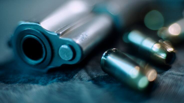 En Ecuador preocupa que tengamos sicarios con permiso para portar armas: abogado experto