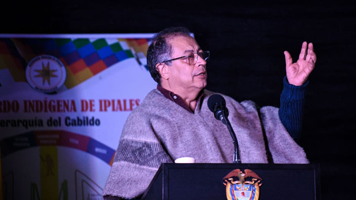 Invito a pueblo boliviano a la resistencia: Petro por intento de golpe de Estado en Bolivia