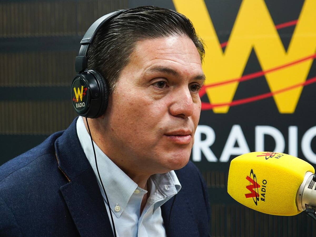 Juan Carlos Pinzón propone encuesta de derecha en enero con precandidatos que marquen más del 3%