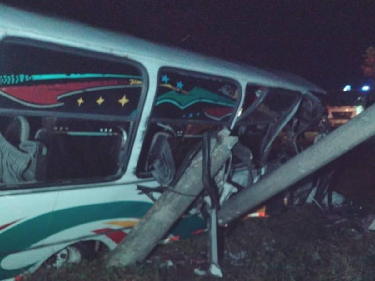 Accidente de bus intermunicipal dejó un fallecido y 4 heridos