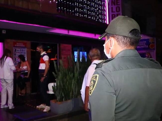 Varios videos que se publicaron en redes sociales mostraron la violación del toque de queda en Bucaramanga y su área metropolitana. Foto: Policía Bucaramanga