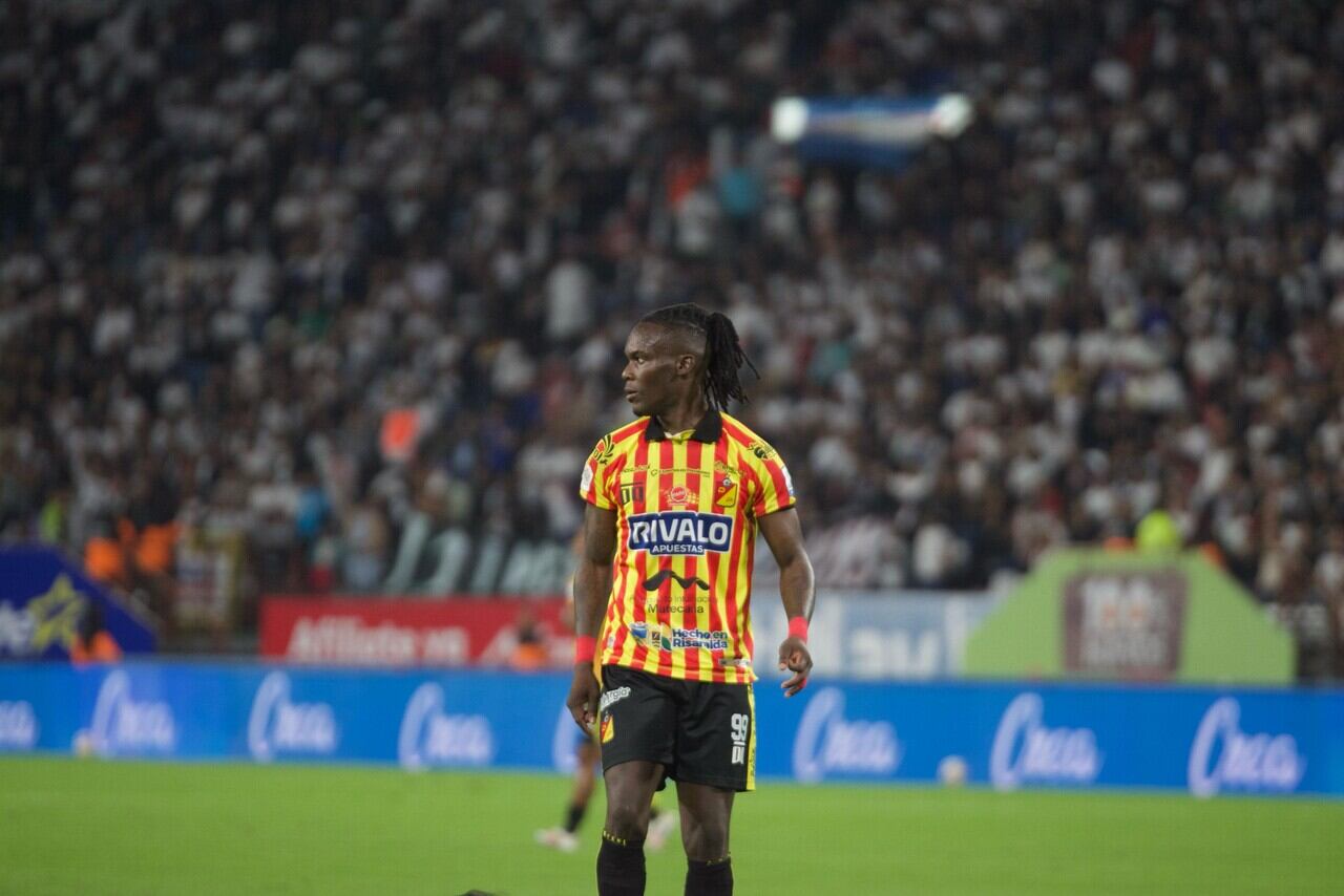 Manizales. Febrero 19 de 2025. Once Caldas enfrenta a Deportivo Pereira en un encuentro válido por la fecha 5 de la Liga BetPlay I, en el Estadio Palogrande. (Colprensa - Santiago Álvarez Parra).