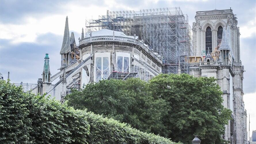 Un reloj prácticamente idéntico al de la catedral de Notre Dame de París ha sido hallado en una iglesia cercana. Foto: Getty Images
