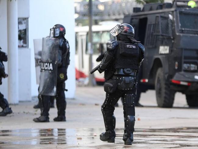 Agentes y tanqueta del Esmad. Foto: Colprensa - Álvaro Tavera