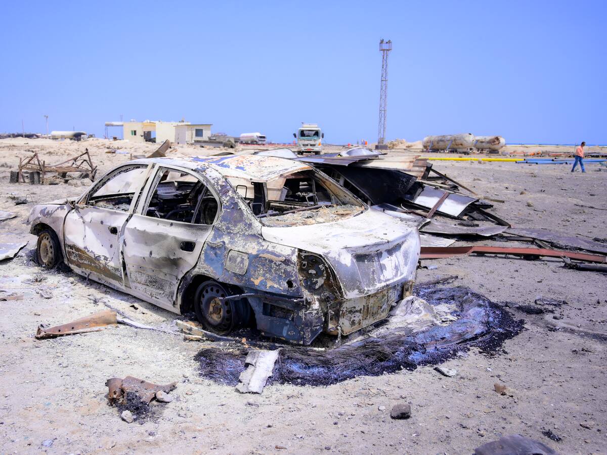 Rebeldes hutíes de Yemen reportan bombardeos “estadounidenses-israelíes” contra Hodeida