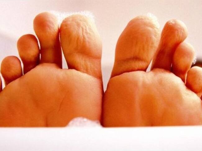 No se trata de una simple reacción bioquímica.