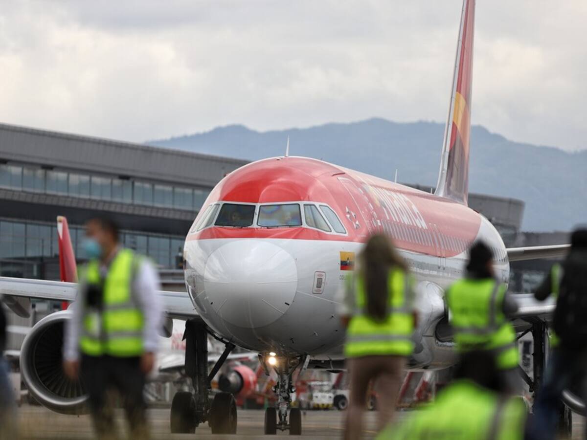 Hallan dos cadáveres en tren de aterrizaje en avión de Avianca: esto se sabe
