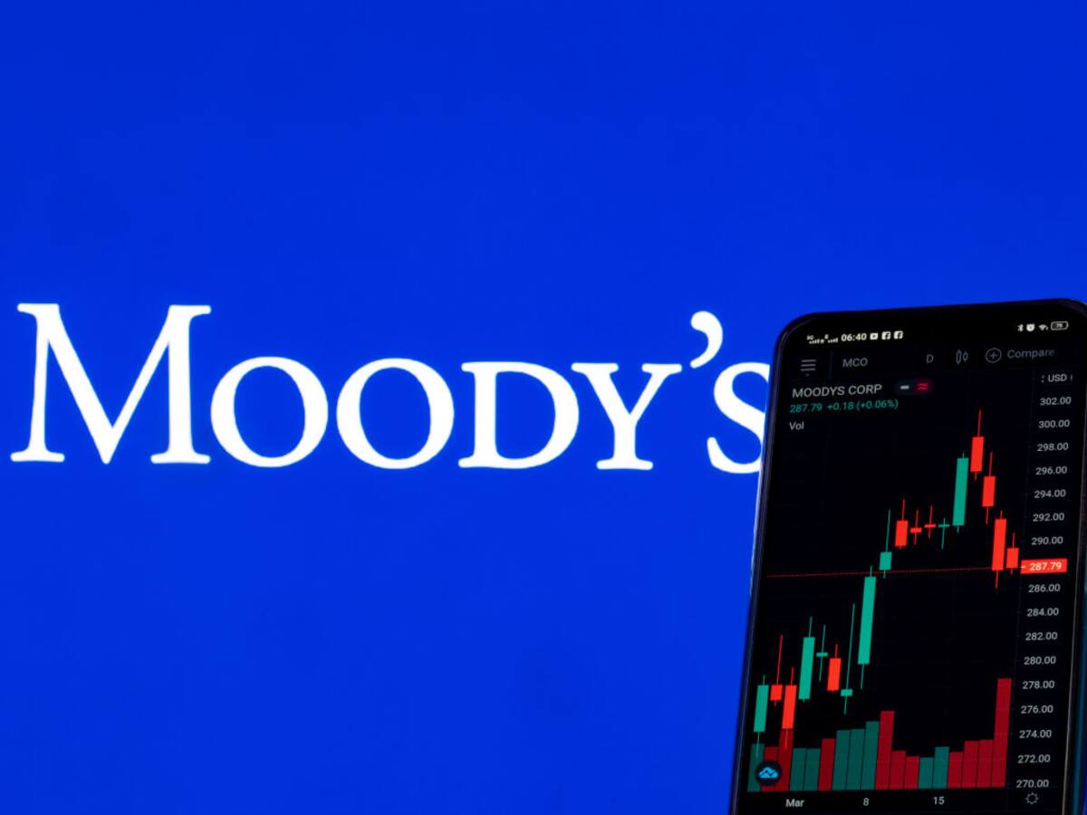 Moody’s cambia la perspectiva del país de estable a negativa, pero mantiene calificación