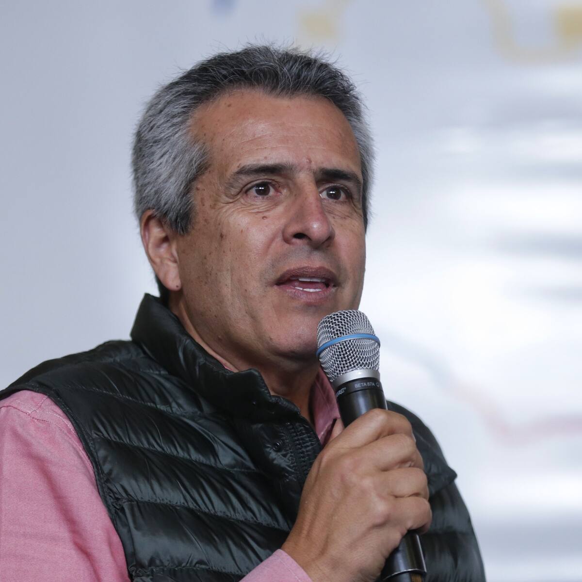 No cerramos la puerta con Gaviria y confiamos en bancada frente a reformas: MinInterior