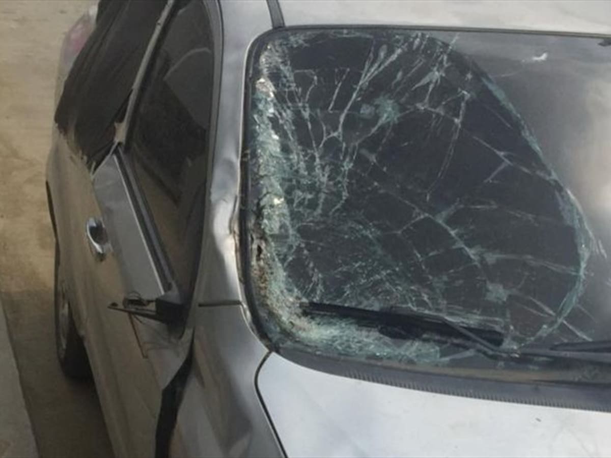 Por un toro cinco concejales de Moñitos sufrieron un accidente de tránsito