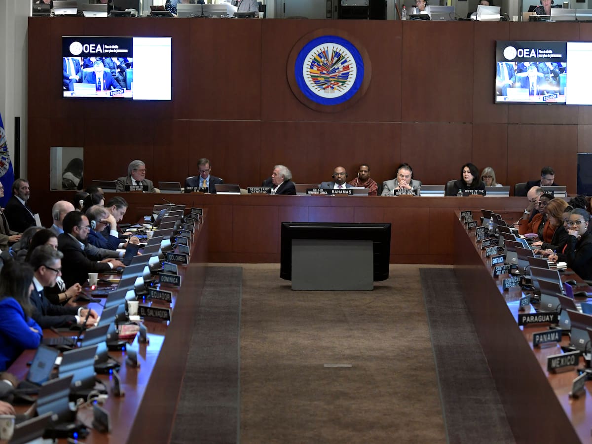 Ecuador rechazó condena de OEA, pero tiene la disposición de retomar relaciones con México