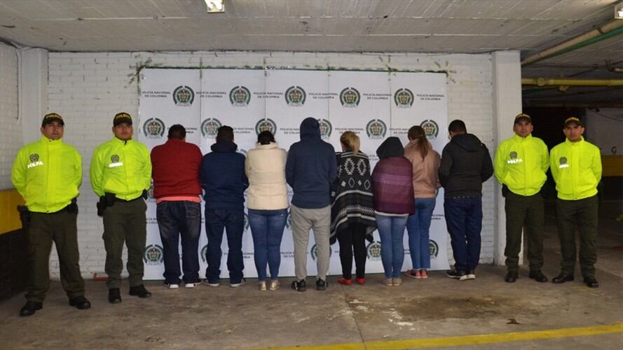Cayó el cartel de la evasión del IVA, de renta y complementarios, en un operativo en el que fueron capturadas ocho personas tras 17 allanamientos. Foto: Policía Nacional