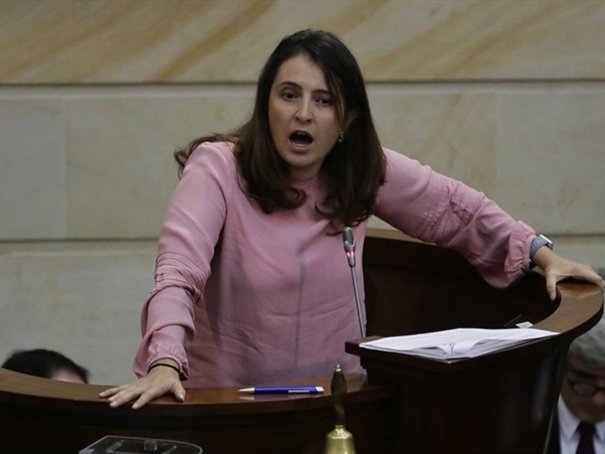 La senadora Paloma Valencia es una loca: líder indígena del Cauca