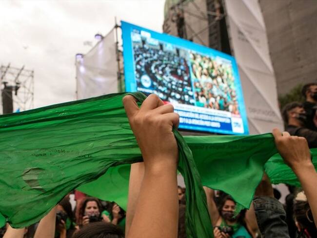 De ser sancionada, la ley permitirá acceder a la interrupción voluntaria del embarazo hasta la semana 14 de gestación. Foto: Getty Images