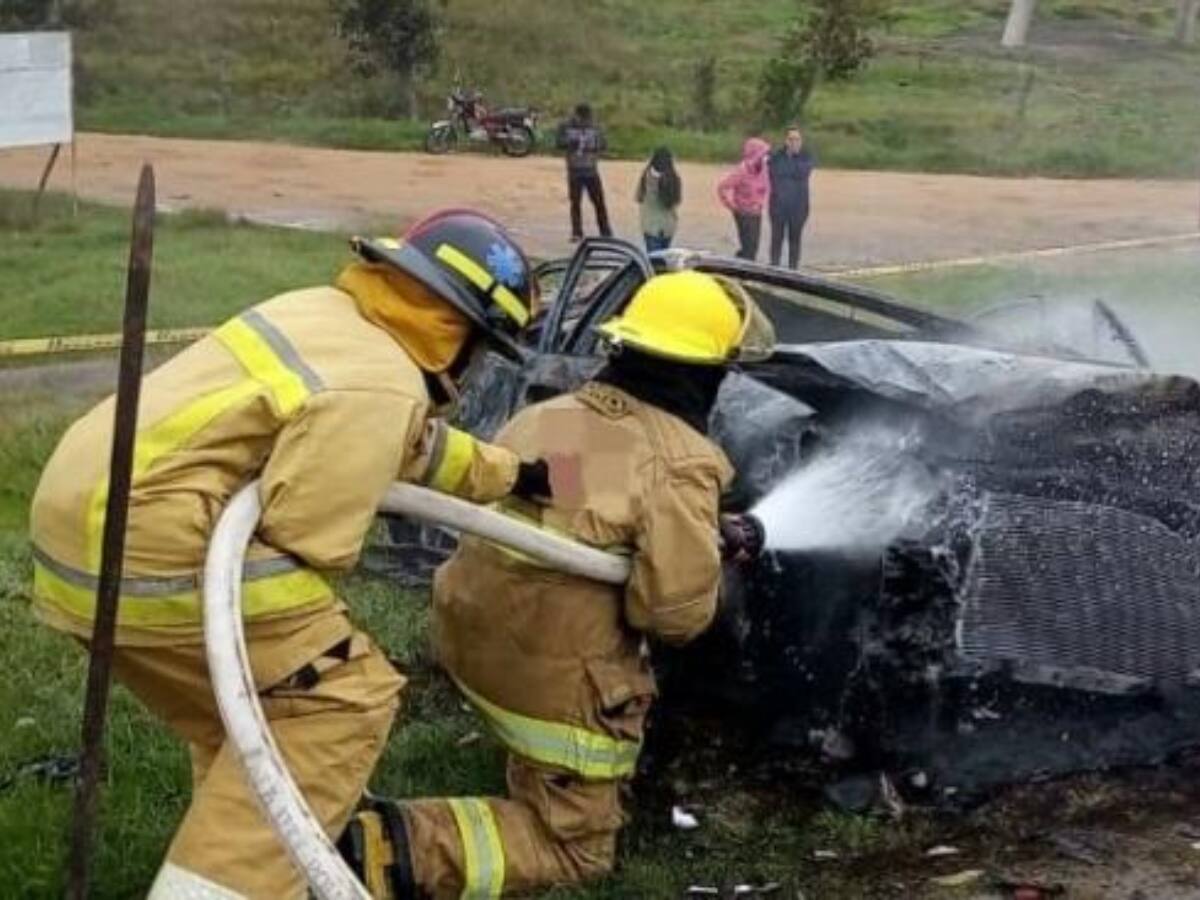 Accidente en la vía Tunja-Bogotá dejó dos personas muertas y tres heridas