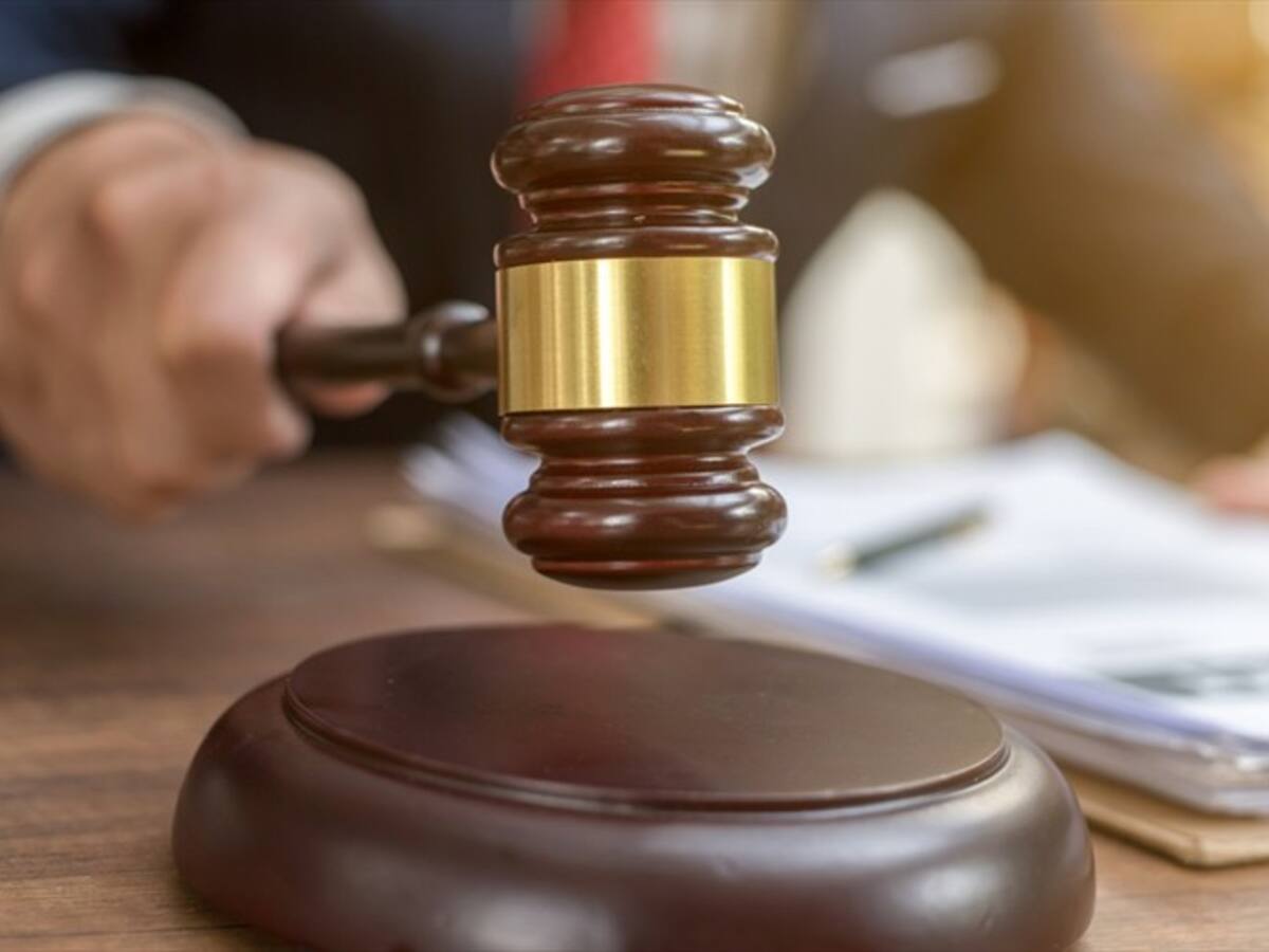 Fiscalía archiva investigación contra exárbitro Óscar Julián Ruiz
