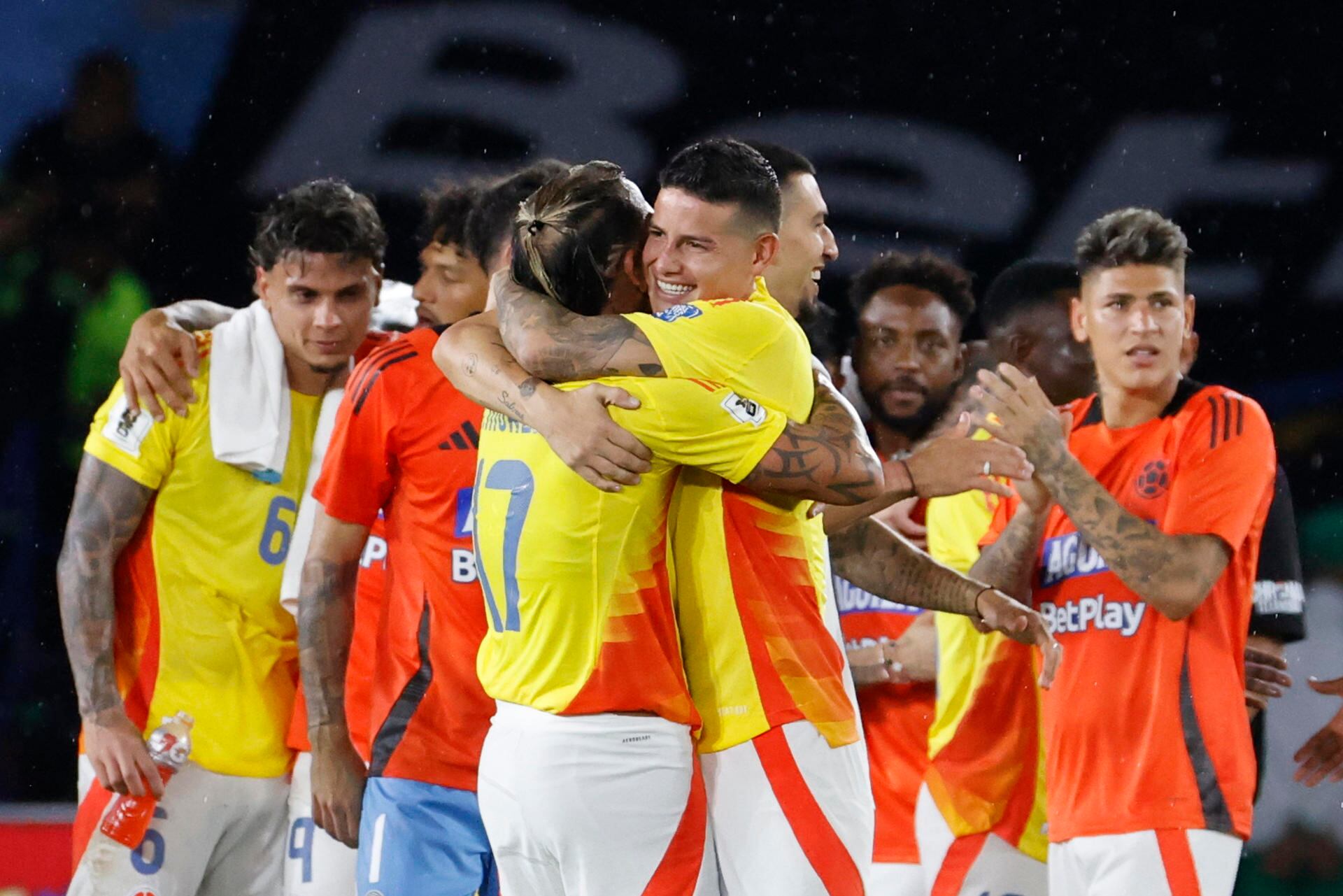 Jugadores de la Selección Colombia celebran su clasificación al Mundial 2026. Foto: EFE.