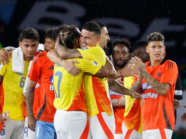 Jugadores de la Selección Colombia celebran su clasificación al Mundial 2026. Foto: EFE.