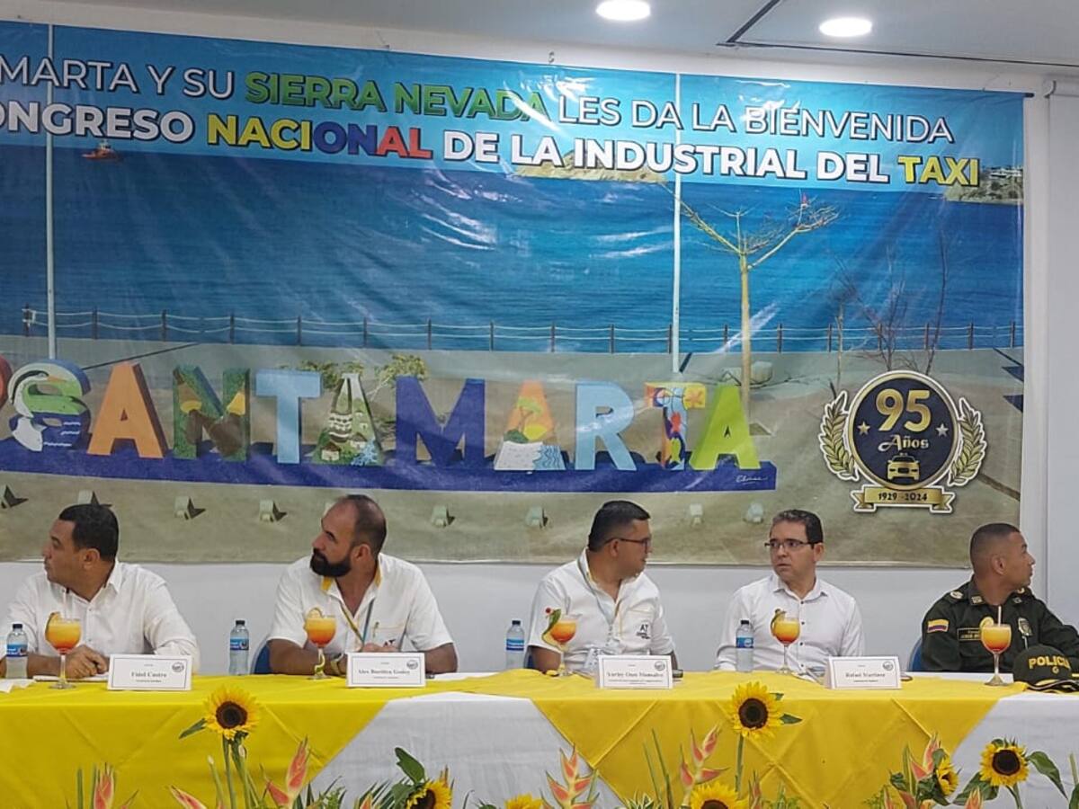 Santa Marta es sede del V Congreso Nacional de Taxistas