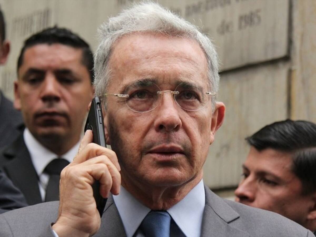 Para Álvaro Uribe, Corte Suprema no pierde competencia por su renuncia al Senado