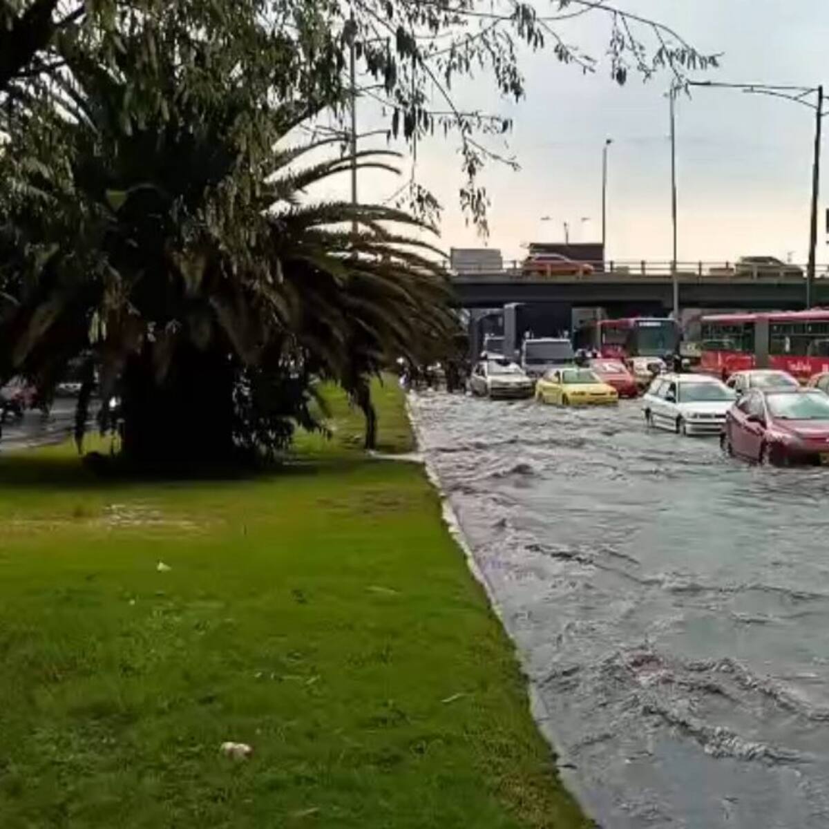 Emergencias por fuertes lluvias y granizada en Bogotá