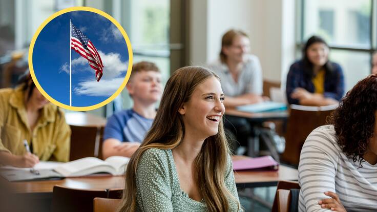 Grupo de jóvenes estudiando en un salón de clases. En el círculo, imagen de la bandera de Estados Unidos (Fotos vía GettyImages)