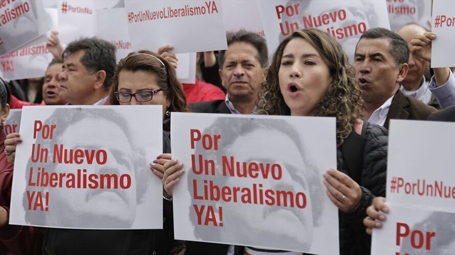 El interés detrás de la recusación buscaría frenar cualquier fallo que emita la Corte Constitucional, como el esperado sobre el futuro del Nuevo Liberalismo este 5 de agosto. Foto: Colprensa / ÁLVARO TAVERA