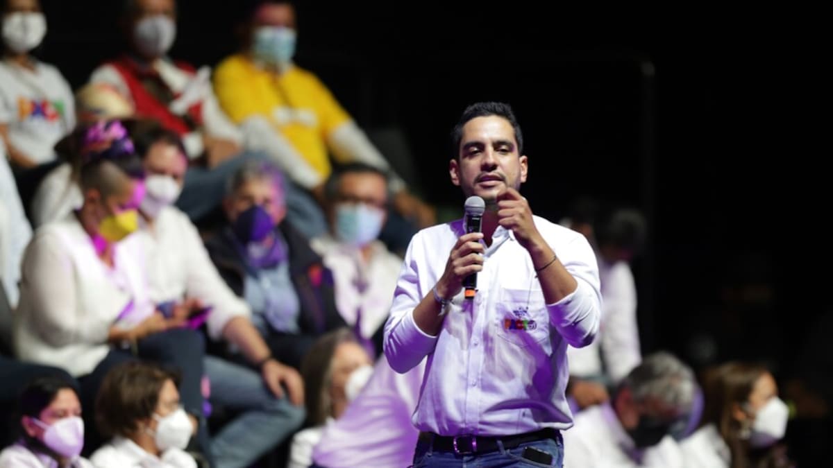El problema no es la ‘vaca’, es que van a tumbar a la gente: Alex Flórez sobre vías 4G